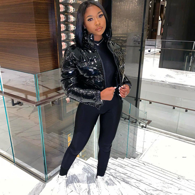 Cozy women's fashion puffer jacket, warm bomber for winter outerwear.