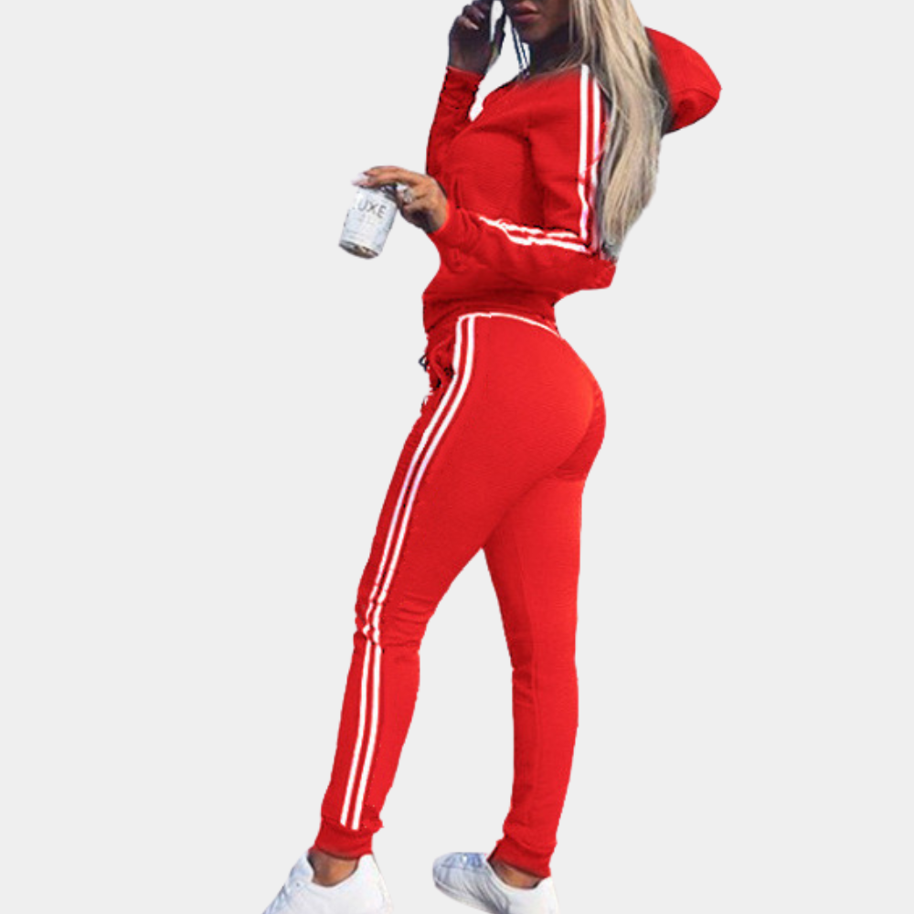 Sienna women's trendy 2-piece jogging set. Comfortable activewear or loungewear with a stylish hoodie and sweatpants.