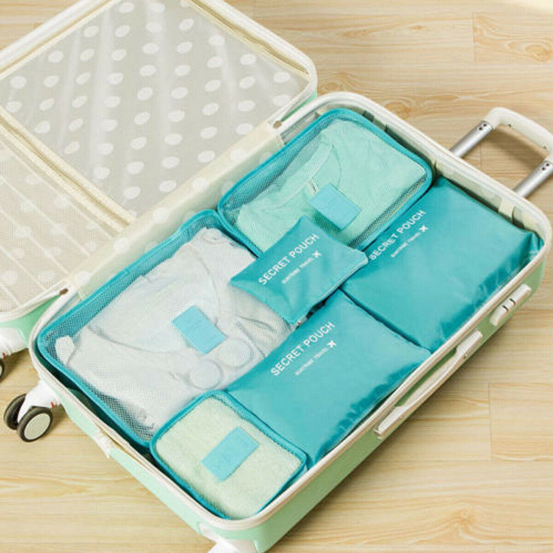 Vacation essentials: 2-piece packing cubes for organized luggage.