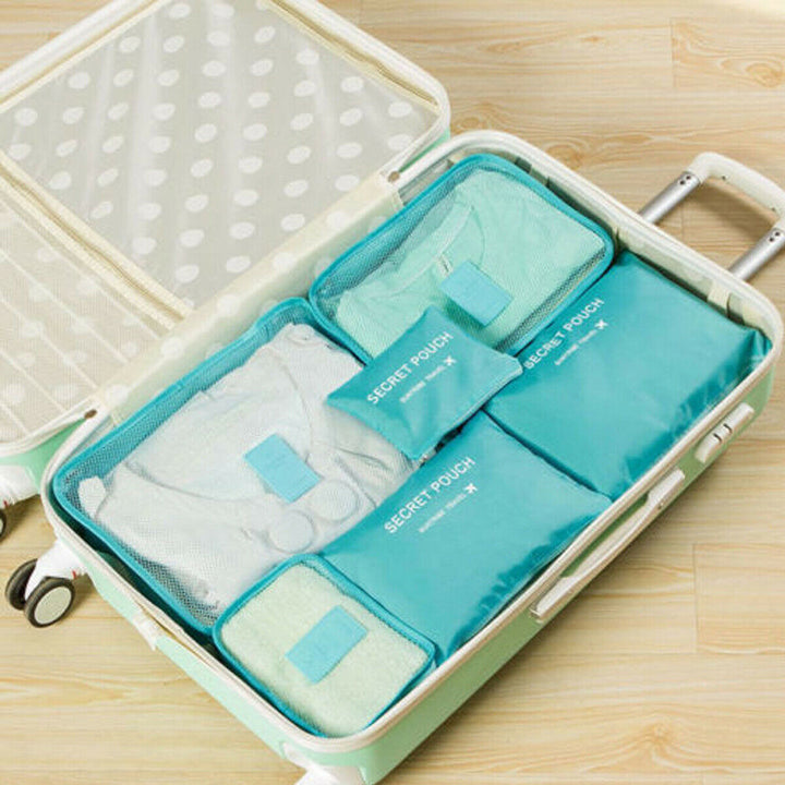 Vacation essentials: 2-piece packing cubes for organized luggage.