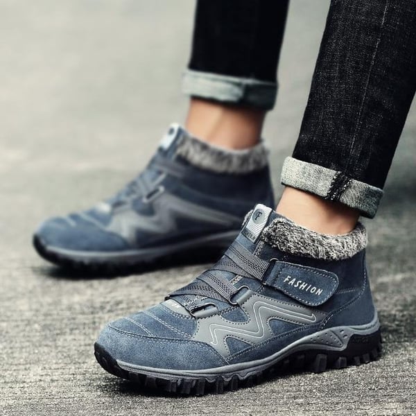 Aspen waterproof winter boots, warm, non-slip, perfect unisex footwear for snow & outdoor fun.