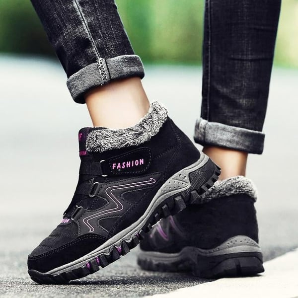 Ultimate cold weather protection: Aspen unisex winter boots, waterproof, warm, non-slip sole.