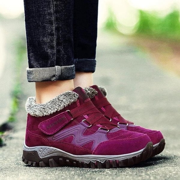 Reliable waterproof Aspen winter boots, warm, non-slip, comfortable unisex footwear for any adventure.