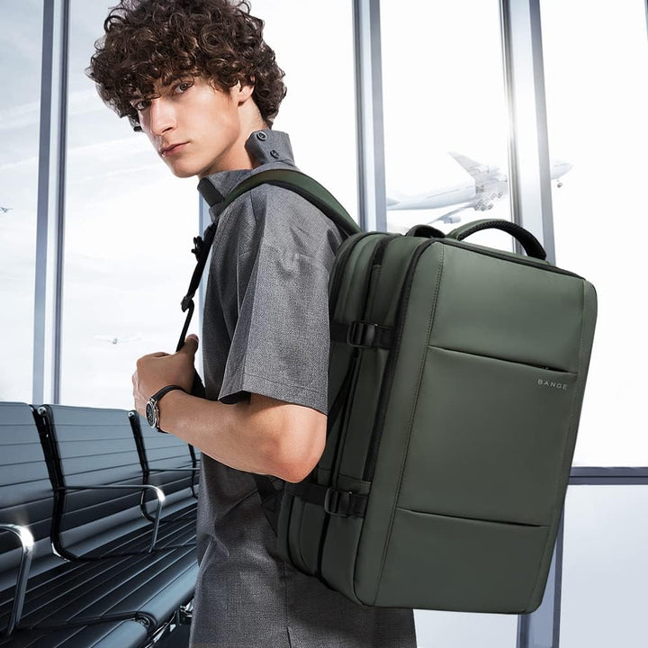 Durable construction of 26-45L expandable travel backpack. Waterproof, with sturdy laptop sleeve.