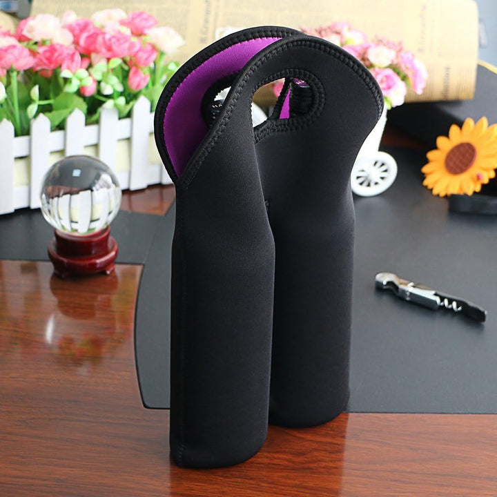 Durable wine bottle tote, insulated to keep two bottles at perfect temperature.