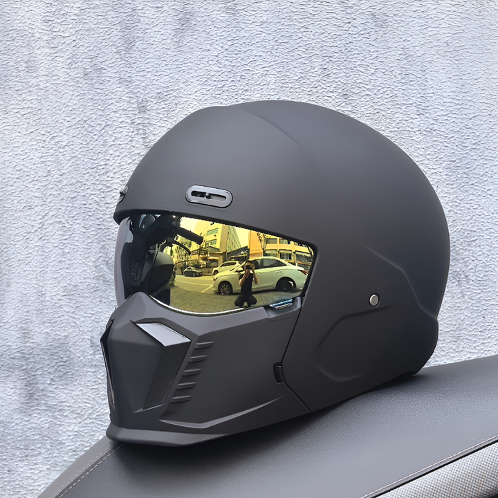 Unisex retro open-face motorcycle helmet, DOT & ECE certified for vintage cruiser riders.