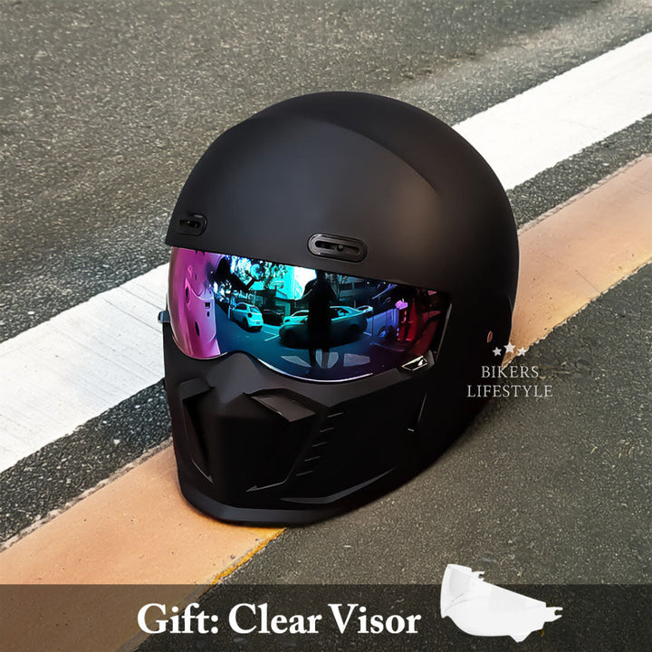 Classic pilot-style motorcycle helmet, ECE approved for safe and stylish riding gear.