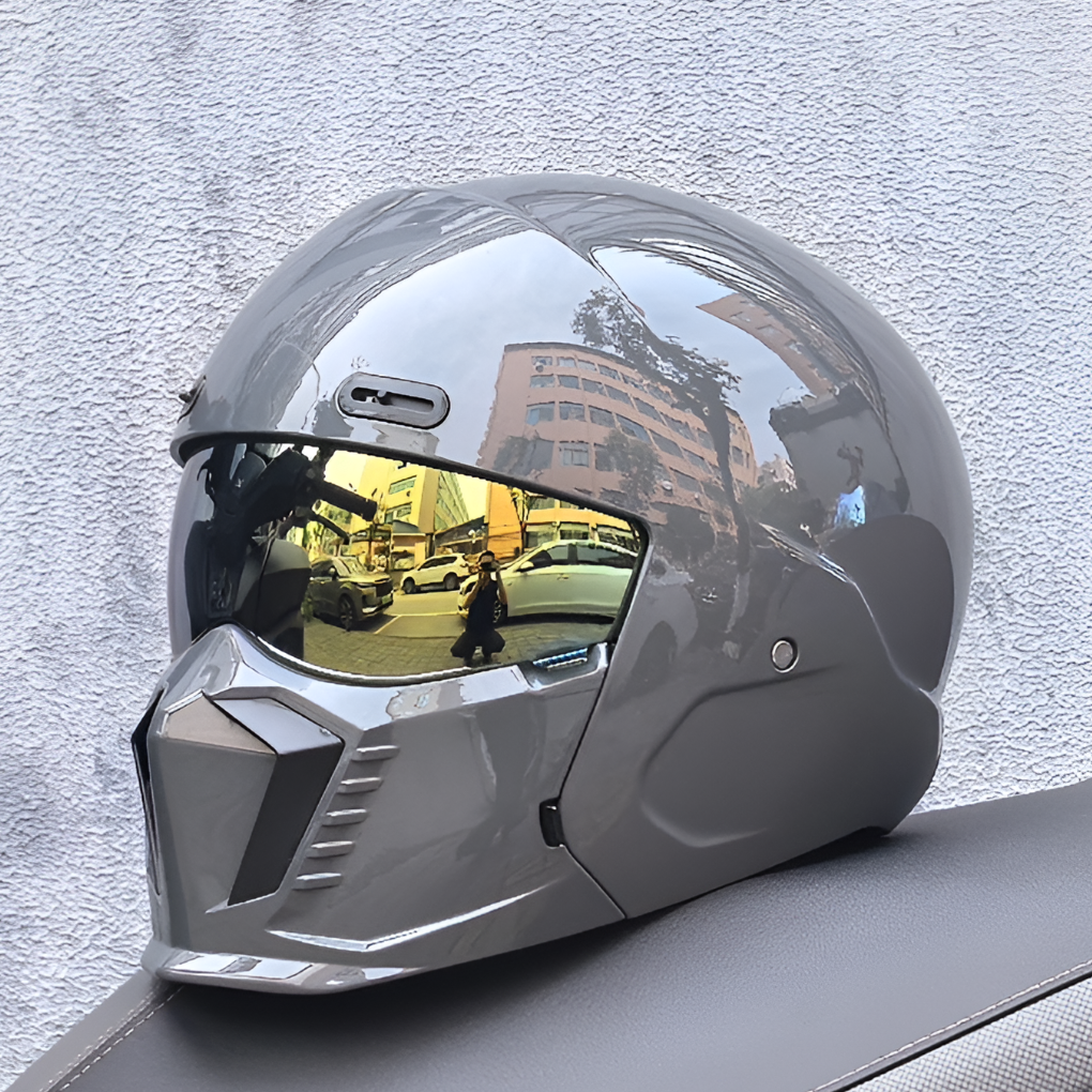 Retro pilot helmet, ECE & DOT approved, offering superior protection for vintage motorcycle riders.