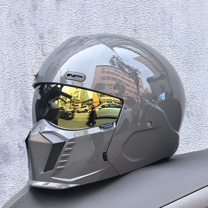 Retro pilot helmet, ECE & DOT approved, offering superior protection for vintage motorcycle riders.