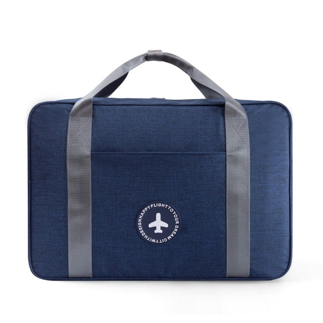 Unisex weekend bag, perfect as a carry-on for short trips and easy packing organization.