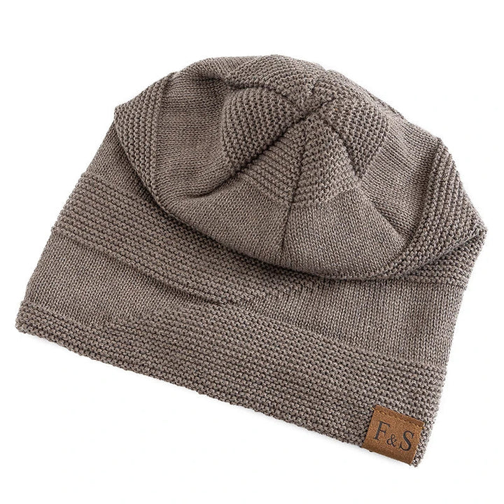 Super warm fleece-lined winter beanie hat, designed for ultimate cold weather protection. Unisex acrylic.