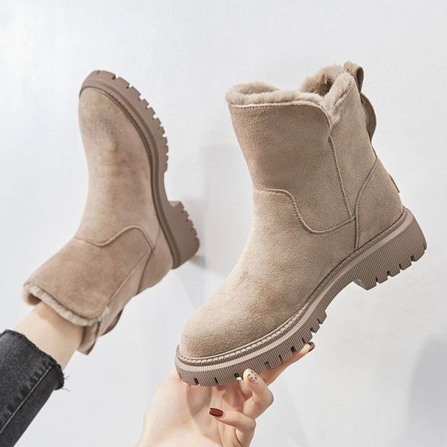 Durable Aria women's outdoor winter boots, waterproof and slip-resistant for ultimate protection.