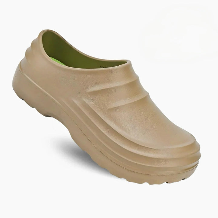 Elegant Avero women's sandals with arch support, perfect for comfortable everyday summer and casual outings.