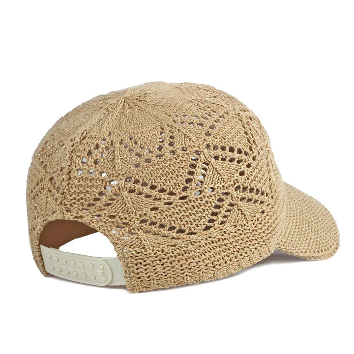 Casual women's mesh baseball cap, adjustable for breathable summer fashion & sun protection.