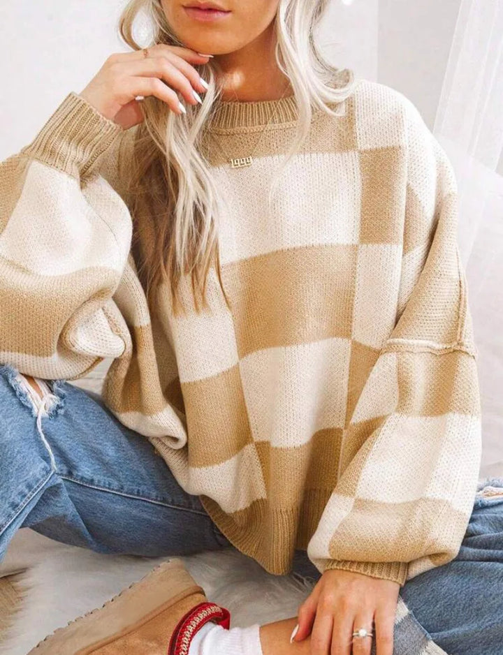 Versatile women's checkerboard knitted sweater, casual yet stylish long sleeve pullover.