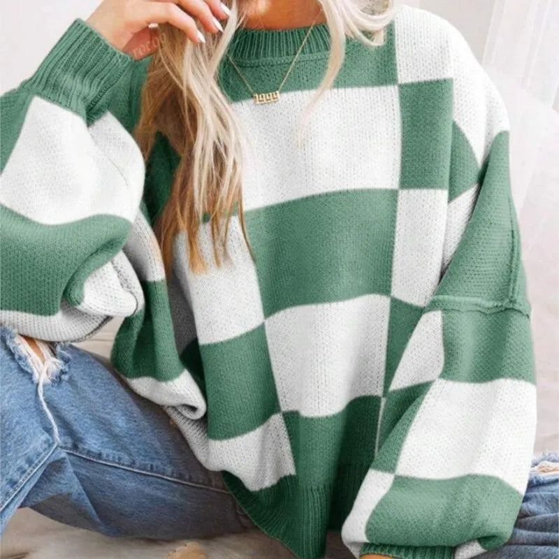 Casual women's checkerboard long sleeve knitted sweater, cozy relaxed fit pullover for everyday.