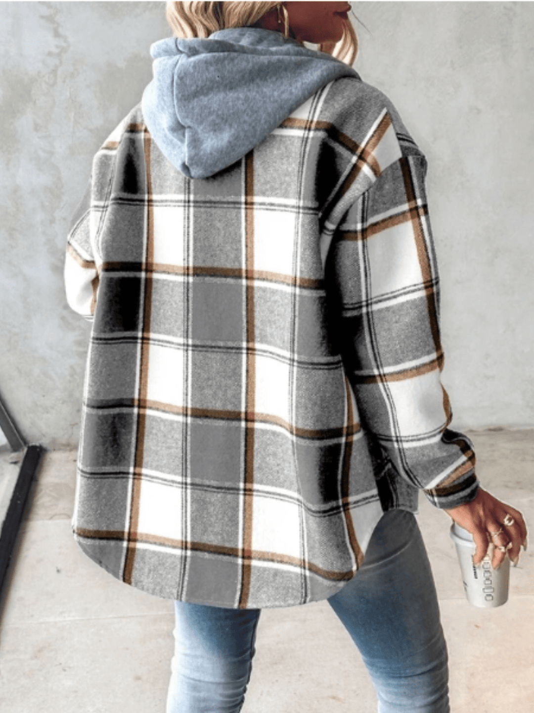 Trendy women's checkered hoodie jacket, essential fall/winter casual fashion top.
