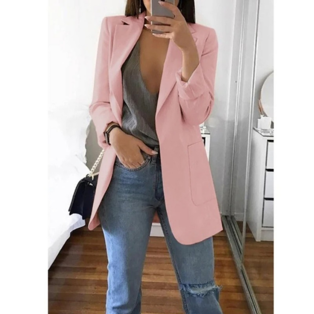 Elegant ladies long blazer, a statement piece for any occasion.