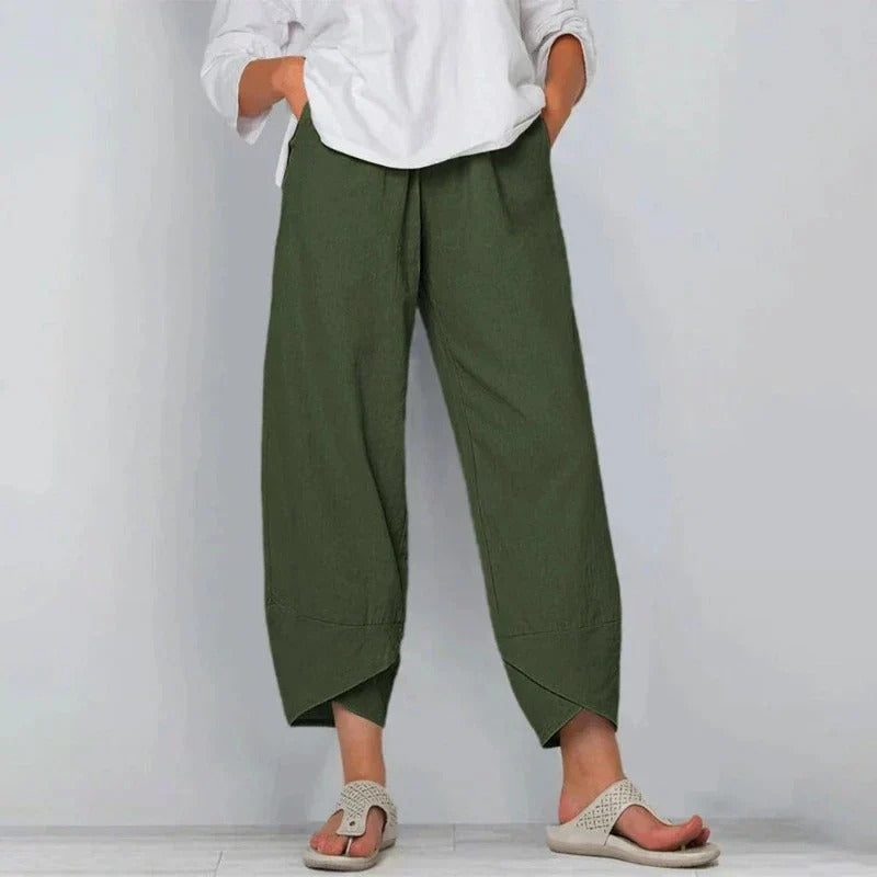 Stylish women's lightweight summer pants, elegant flow and comfortable fit for chic warm weather fashion.