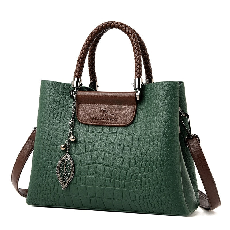 Stylish women's tote bag. Faux leather everyday accessory, a classic and versatile handbag.