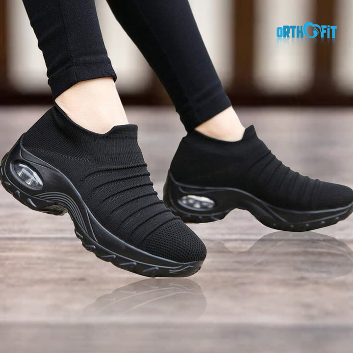 Women's Cloud Ortho-Relief comfort shoes, lightweight & breathable, perfect for walking.