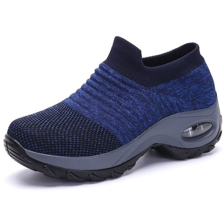 Women's Cloud Ortho-Relief walking shoes, lightweight with arch support for comfort.