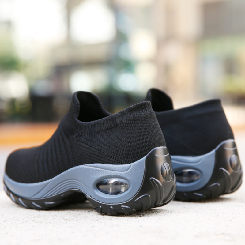 Cloud Ortho-Relief women's shoes, lightweight, breathable, with arch support for daily wear.