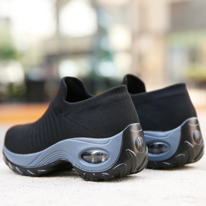 Cloud Ortho-Relief women's shoes, lightweight, breathable, with arch support for daily wear.