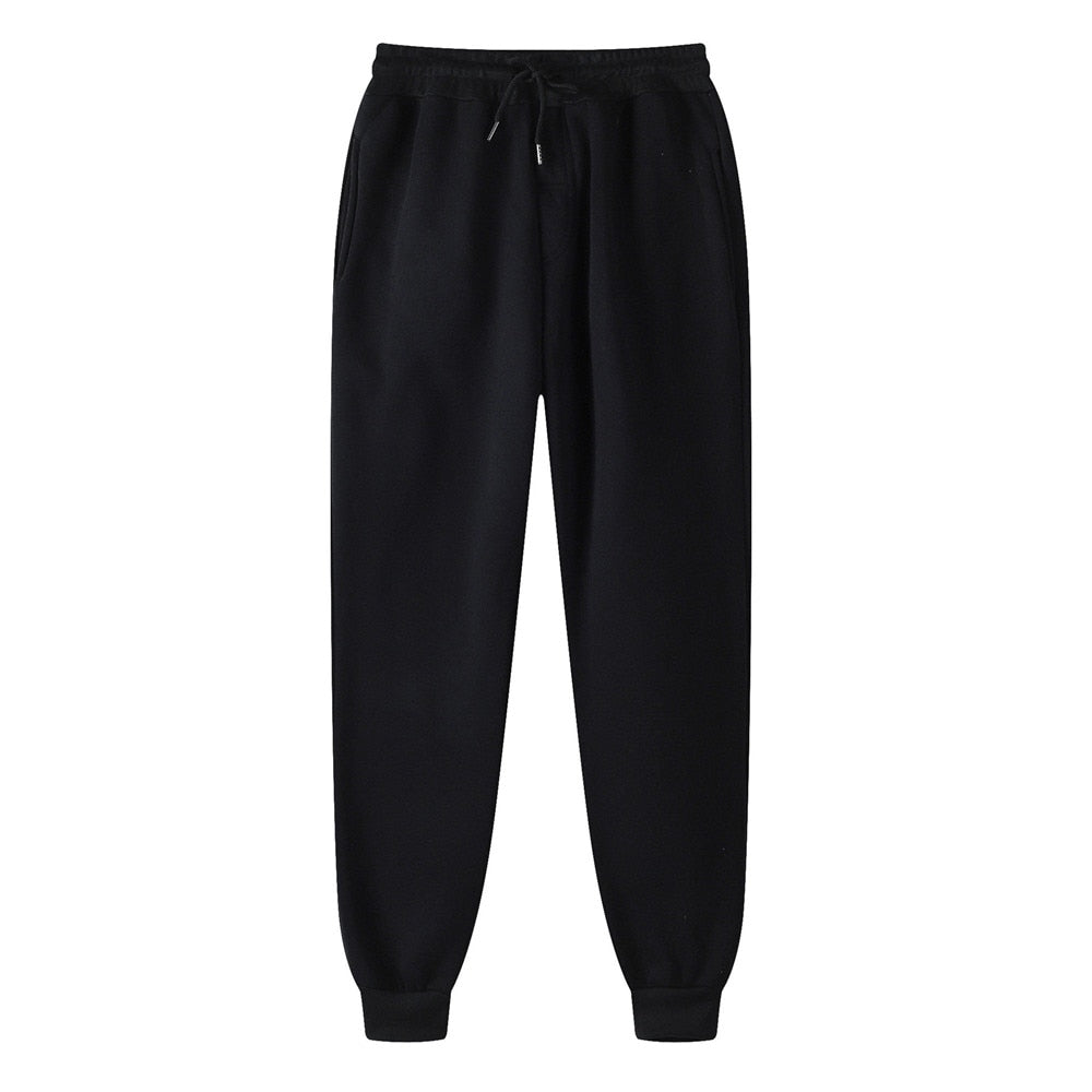 Comfortable women's tracksuit set, perfect for lounging, jogging, or casual styling.