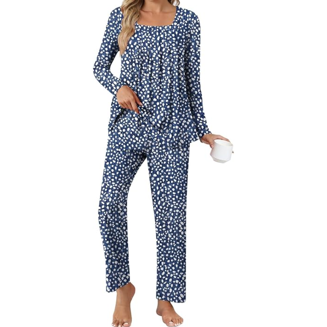 Stylish women's comfy home wear set with pockets, a perfect relaxed fit for all-day comfort.