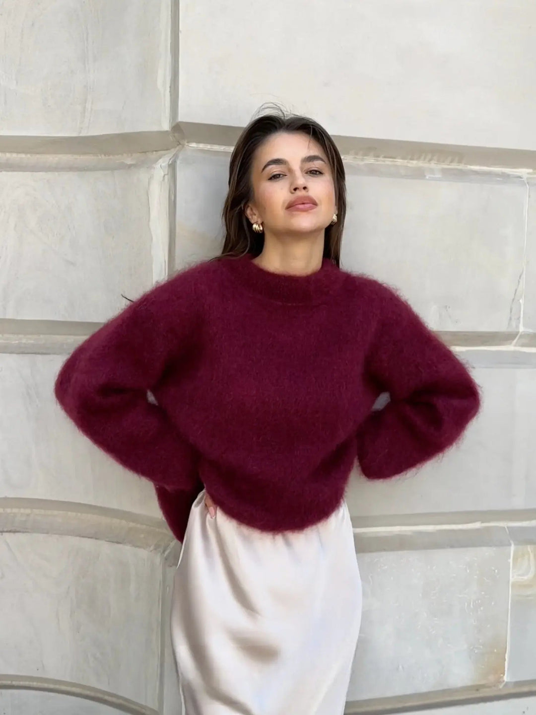 Women's cozy textured knit sweater, an elegant long sleeve pullover for relaxed everyday comfort.
