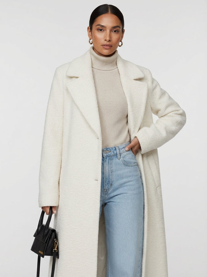Elegant women's oversized long coat for ultimate coziness, perfect for chic autumn and winter.