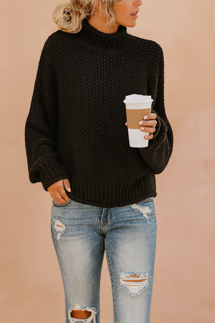 Versatile women's oversized turtleneck sweater for casual wear, a cozy knit perfect for fall and winter.