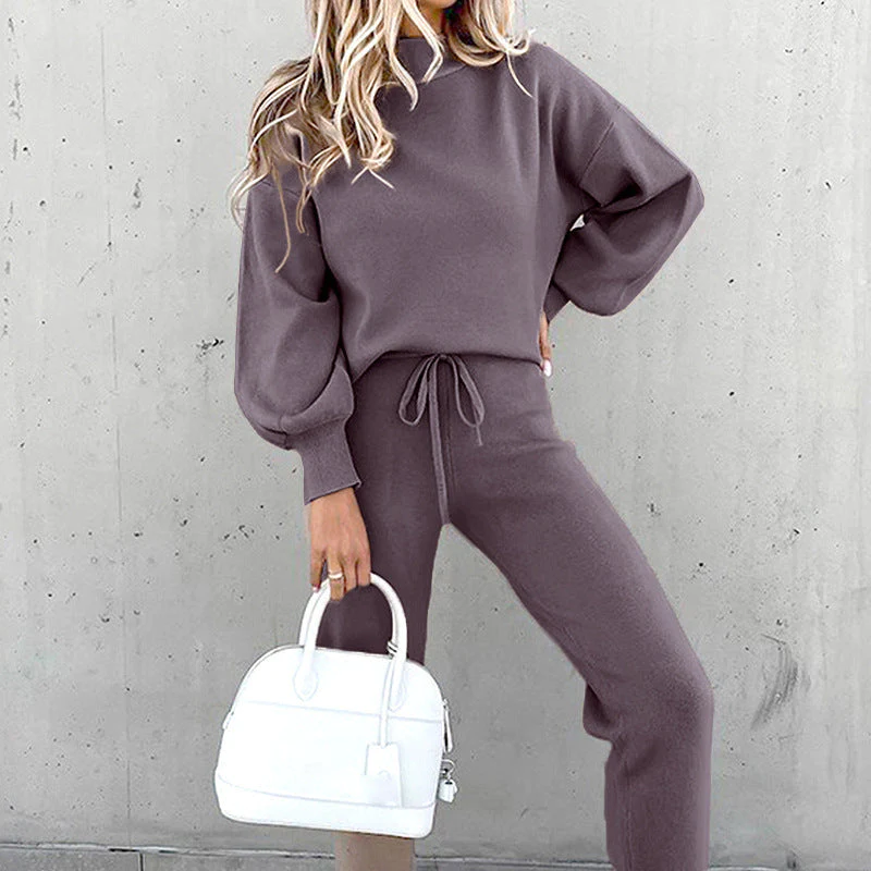 Relaxed fit women's cozy loungewear set, designed for maximum comfort and casual everyday wear.