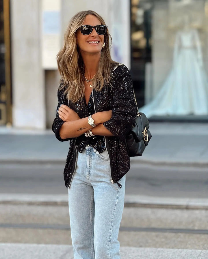Trendy women's dazzling sequin blazer, a sparkling fashion statement and versatile party jacket.
