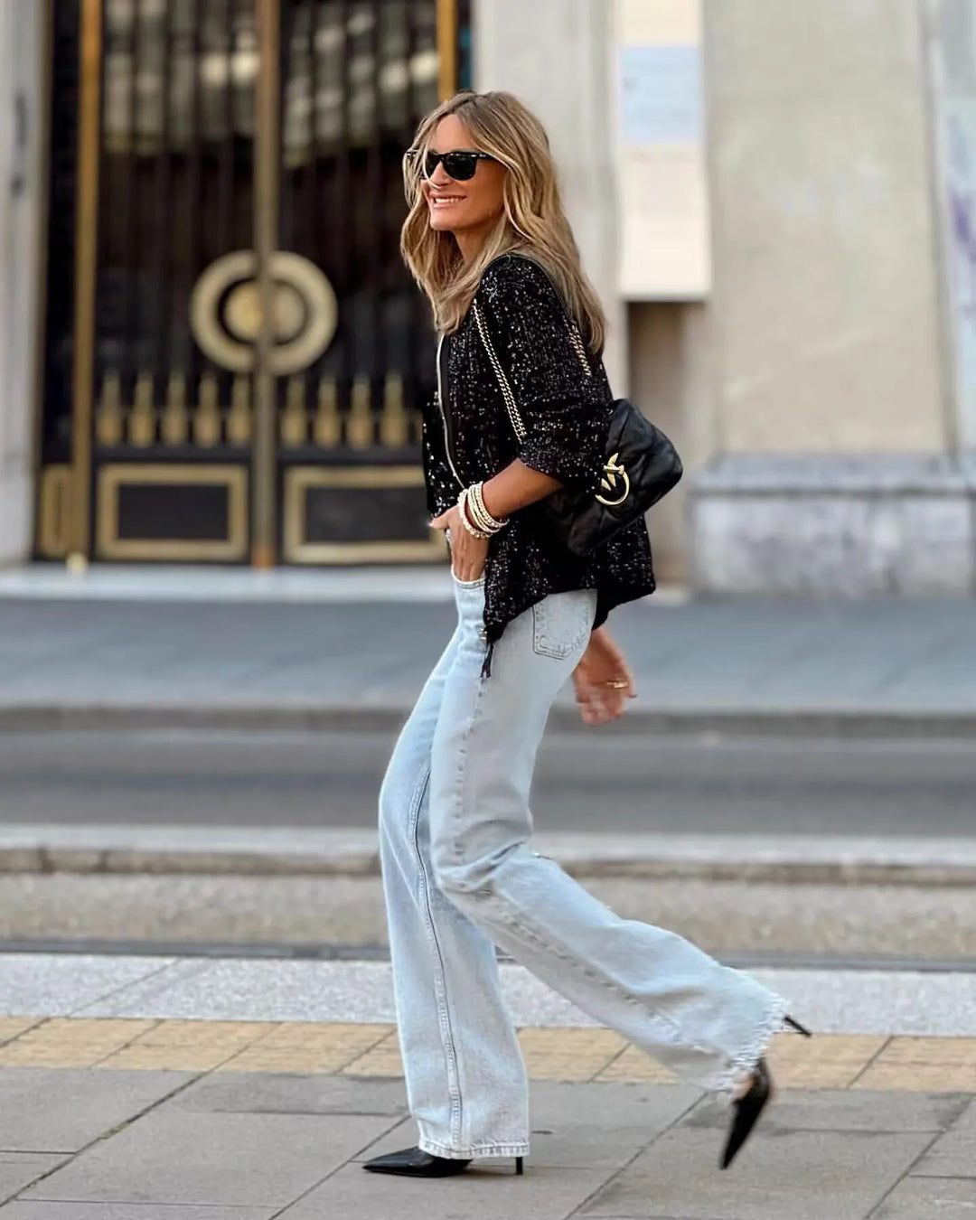 Dazzling sequin blazer for women, a shimmering, regular-fit jacket perfect for glam evening wear.
