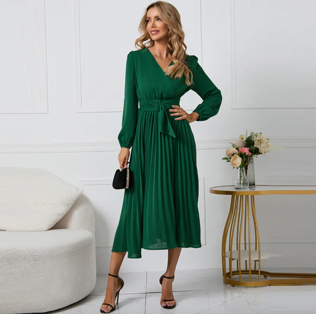 Professional women's blazer dress, elegant & modern. Chic workwear that's also comfortable for office fashion.