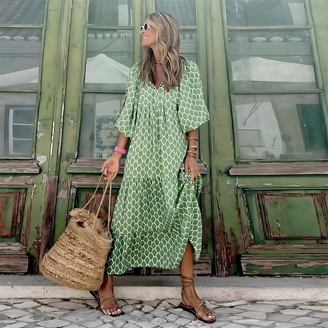 Geometric print high-low dress for women. Stylish flowy midi/maxi perfect for spring and summer elegant fashion.