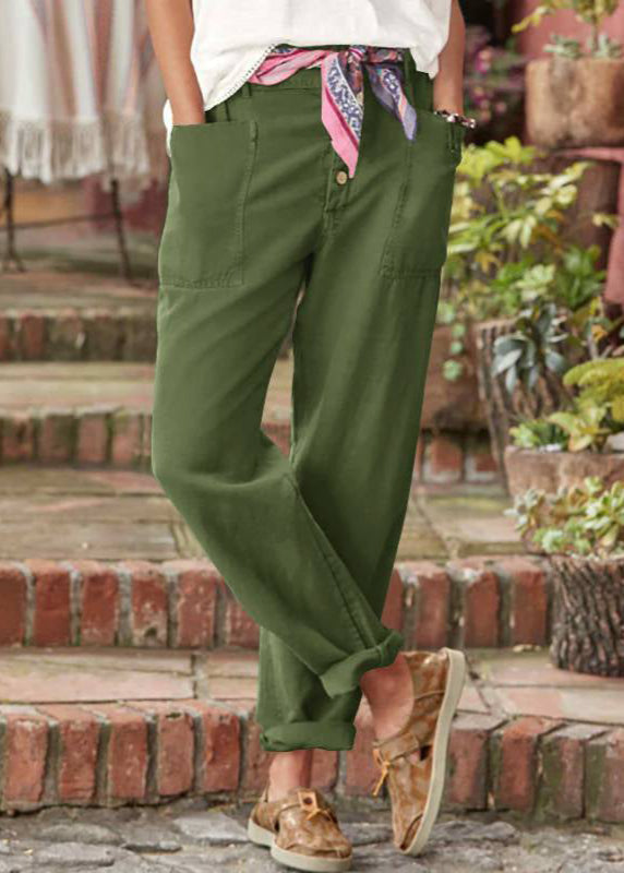 Versatile women's elegant trousers with a relaxed fit. Effortless style for any occasion, comfortable bottom.
