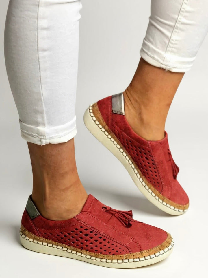 Women's versatile tassel slip-on shoes. Comfortable, elegant footwear suitable for both casual & dressy styles.