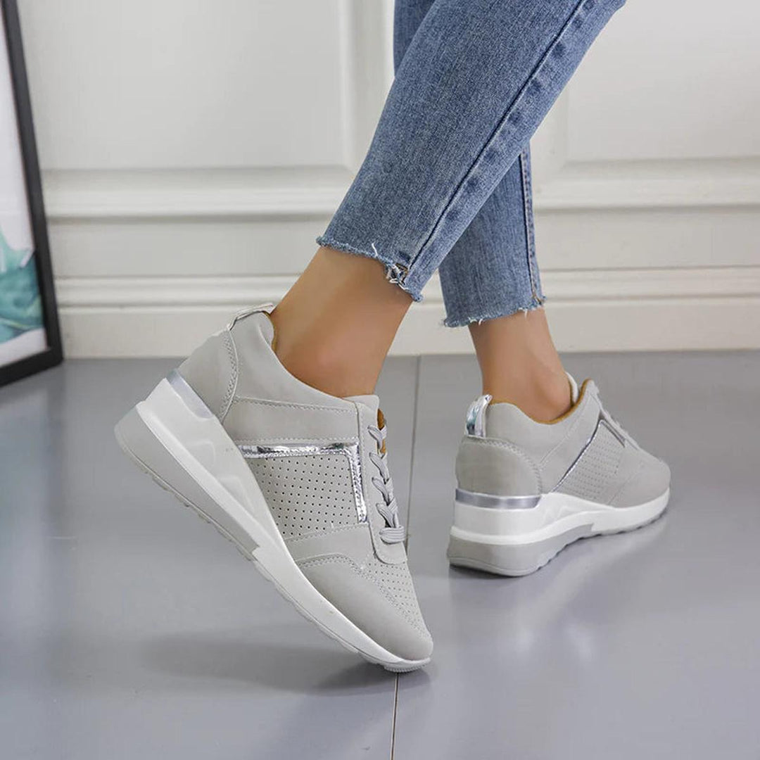 Everyday women's wedge sneakers, stylish & comfortable, providing foot support for all seasons.