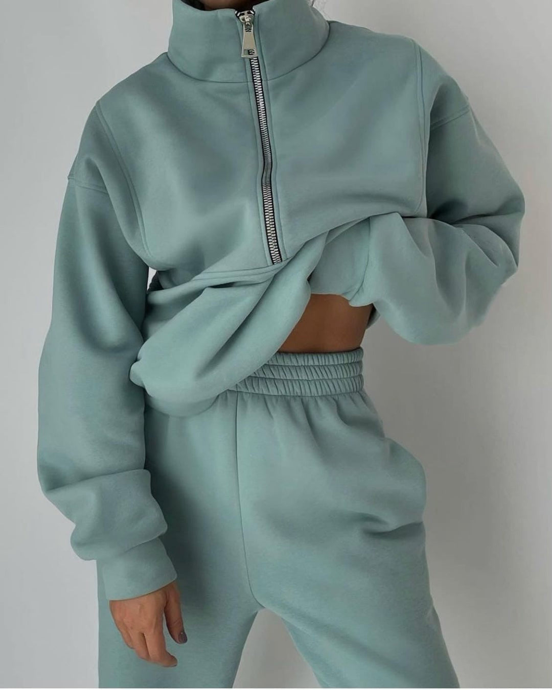 Women's Evy Cozy Comfort Lounge Set in soft fleece, perfect for relaxation & casual wear at home.