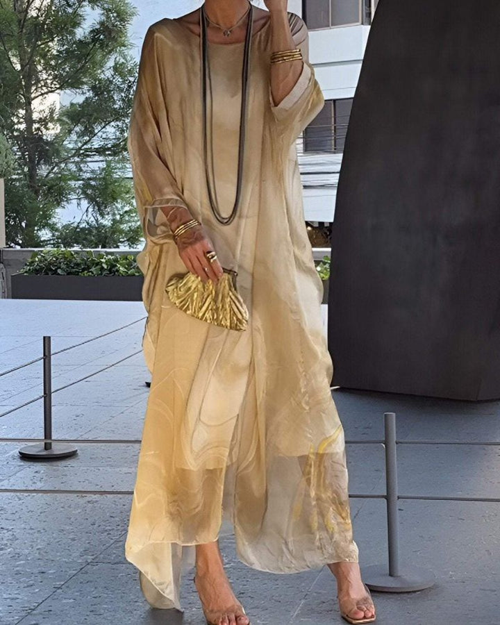 Versatile women's flowy maxi dress, suitable for parties, day wear, or elegant evening events.