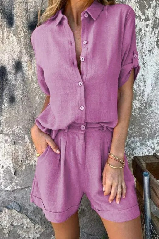 Effortless style: women's lightweight shorts & top matching set, perfect for warm weather.