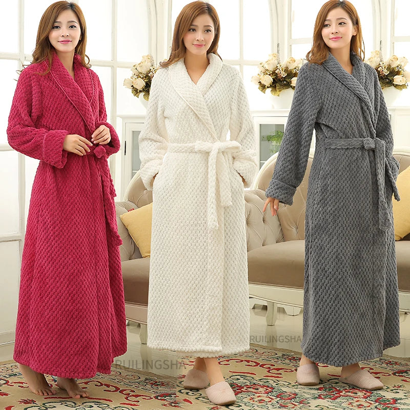 Women's Luxe Indy Liebe Nest Bathrobe, soft & cozy for elegant comfort.