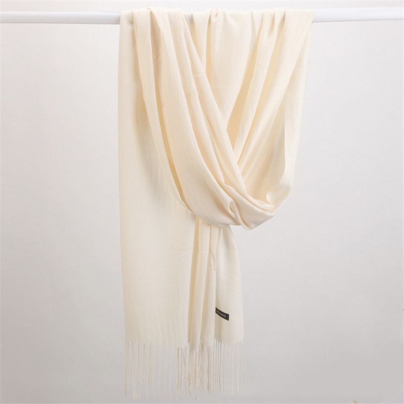 Soft women's winter cashmere scarf, providing stylish warmth and premium quality.