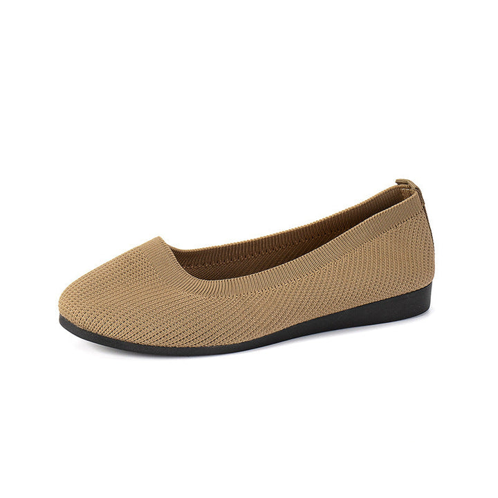 Versatile women's orthopedic Mia flats, offering foot support, pain relief & a timeless design.
