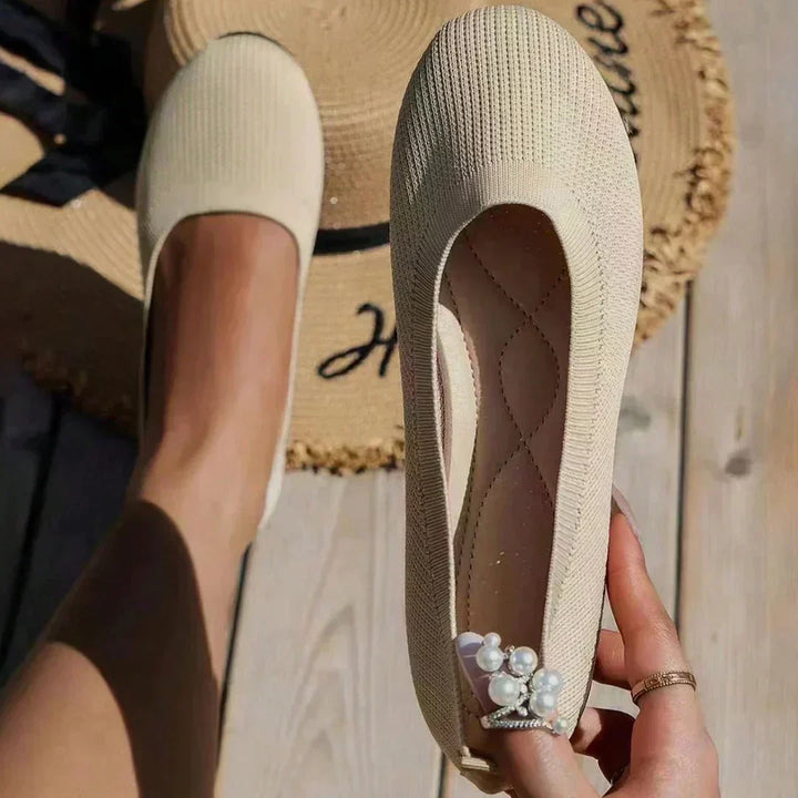 Comfort ballerinas for women, Mia, with orthopedic support & a timeless classic design.