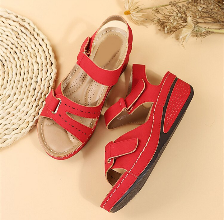 Lightweight women's Odette comfort sandals featuring adjustable straps for long summer walks.
