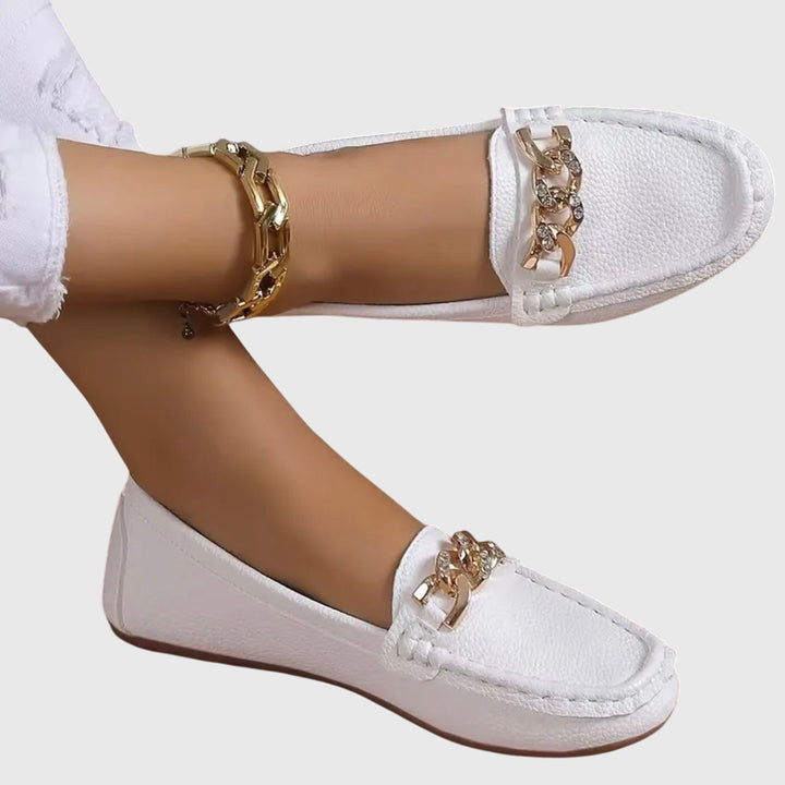 Versatile women's walking loafers, designed for ultimate orthopedic comfort and support, ideal for long strolls.